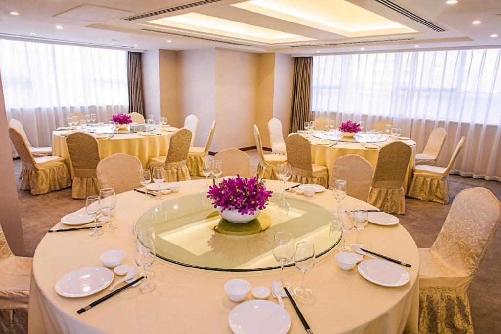 Deacon House Wuxi Hotel Wuxi  Eksteriør billede